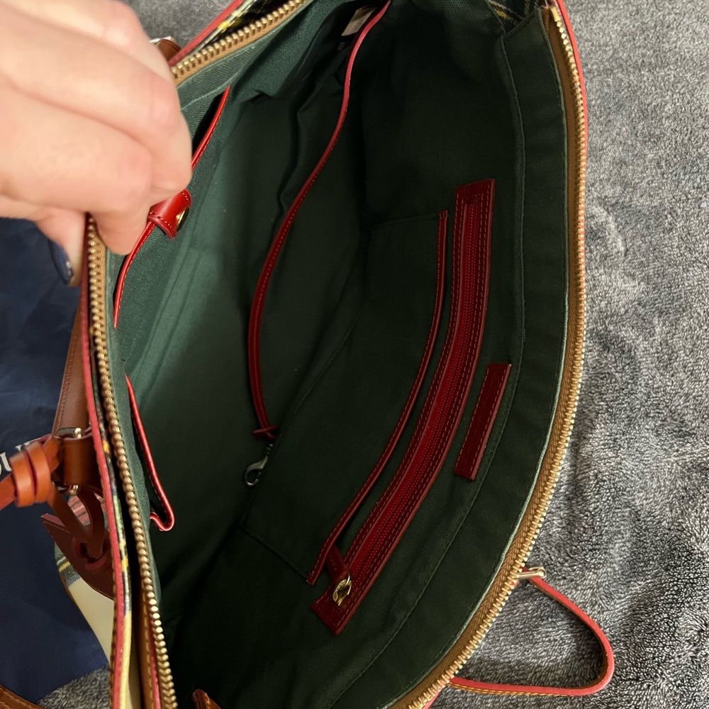 Dooney & Bourke Taran Bag - Picture 3 of 7